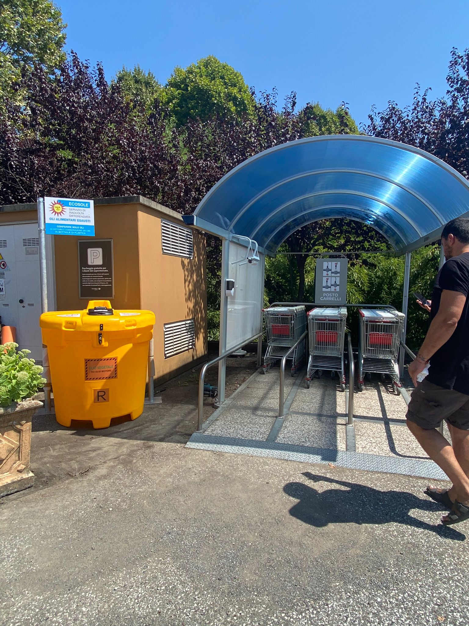 ecostazioni-carrefour-ecosole